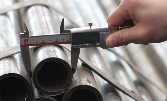 Galvanized Welded Steel Pipe 1m - 12m Round Metal Tubing Support Customization