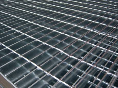 Hot Dip Galvanized Serrated Steel Grating 25x3 Serrated Flat Bar Pitch 15mm